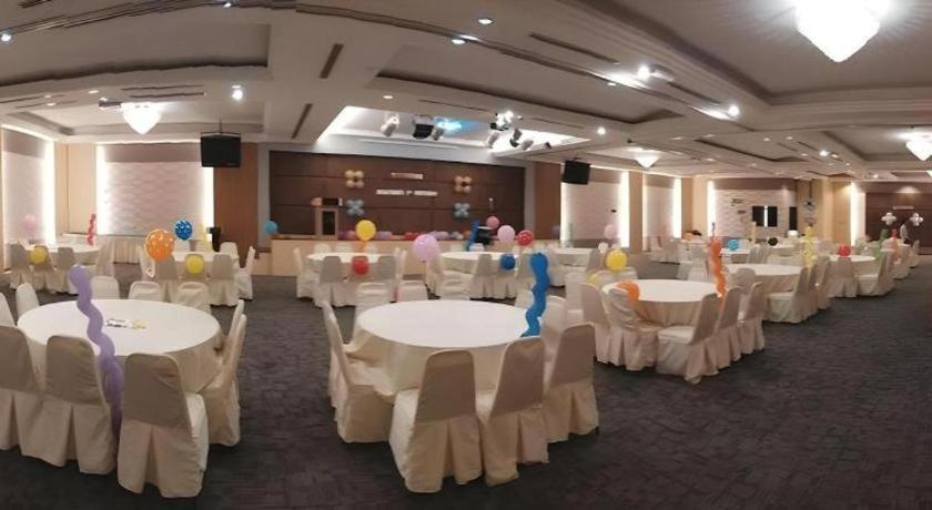 The Landmark Hotel Batu Pahat Exterior foto
