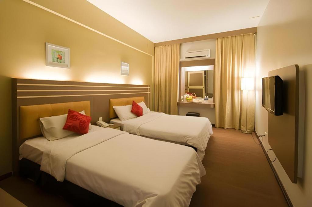 The Landmark Hotel Batu Pahat Exterior foto