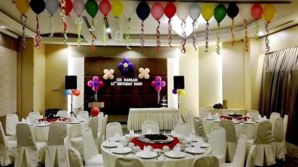 The Landmark Hotel Batu Pahat Exterior foto